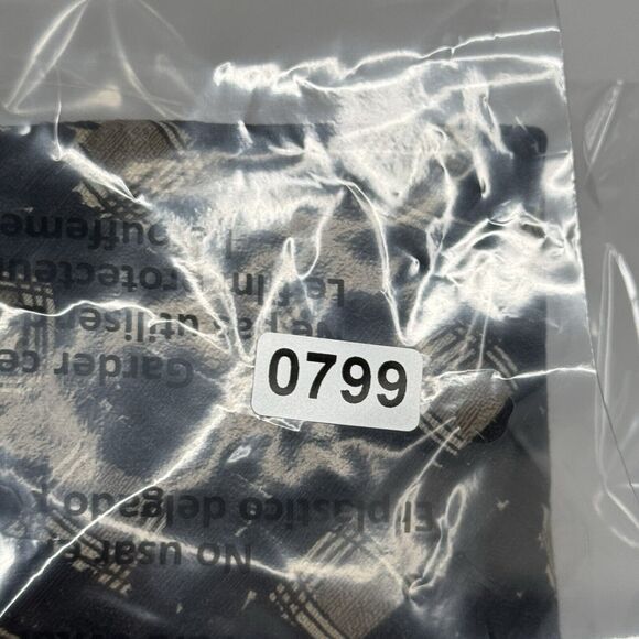 Hugo Boss Tie Mens Black Silk Artsy Geometric Pattern Made in Italy Office Money - Picture 8 of 8